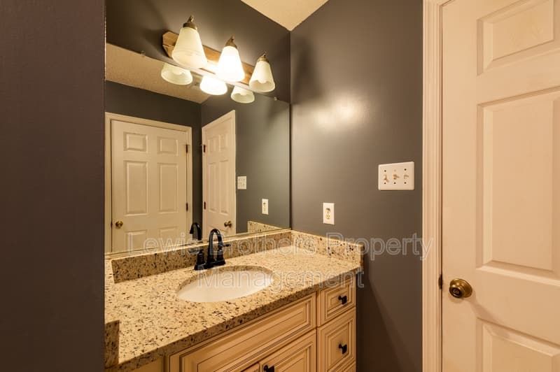 Richmond House: 3209 Purvis Road