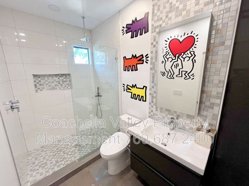 Palm Springs House: 353 Cheryl Dr