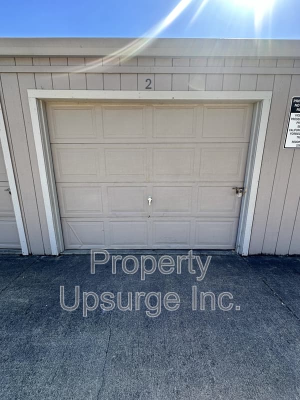 Redding Condo: 1529 Willis Street - Garage #2