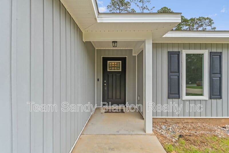 Milton House: 3210 Electra Drive