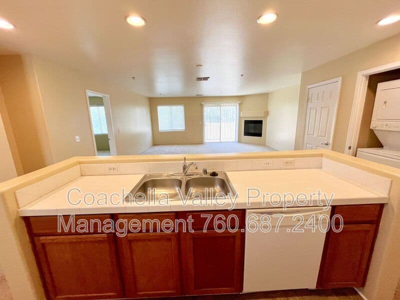Palm Desert Condo: 73692 Santa Rosa Way