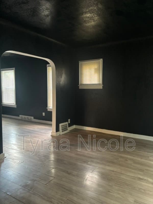 Detroit House: 15327 Snowden Street