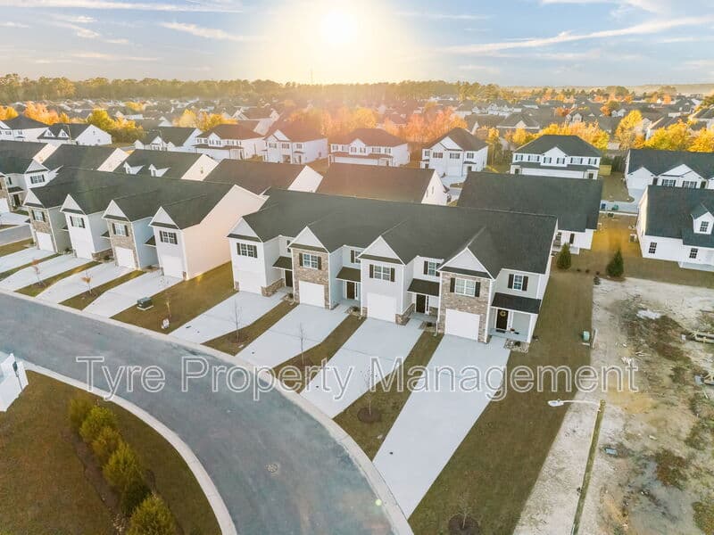 Greenville Townhome: 1904 Newbury Way