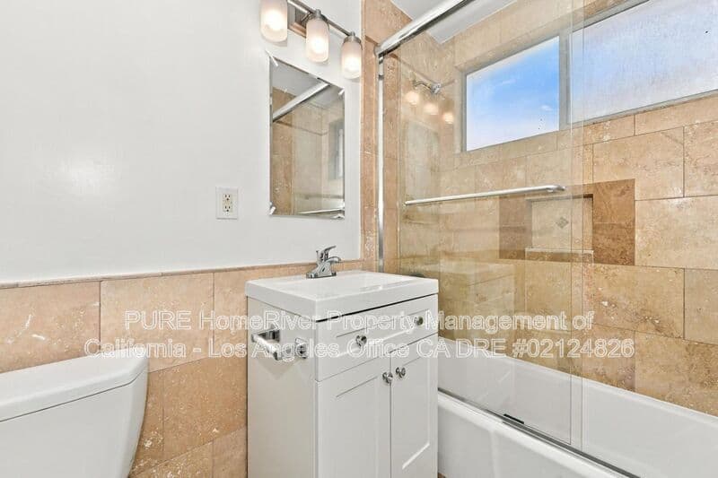 Santa Monica House: 1527 Harvard St