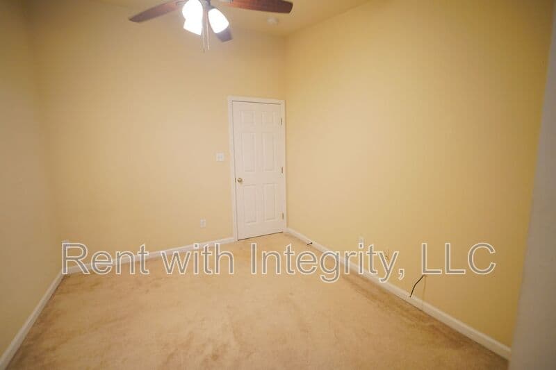 Tallahassee House: 859-1 W Brevard St