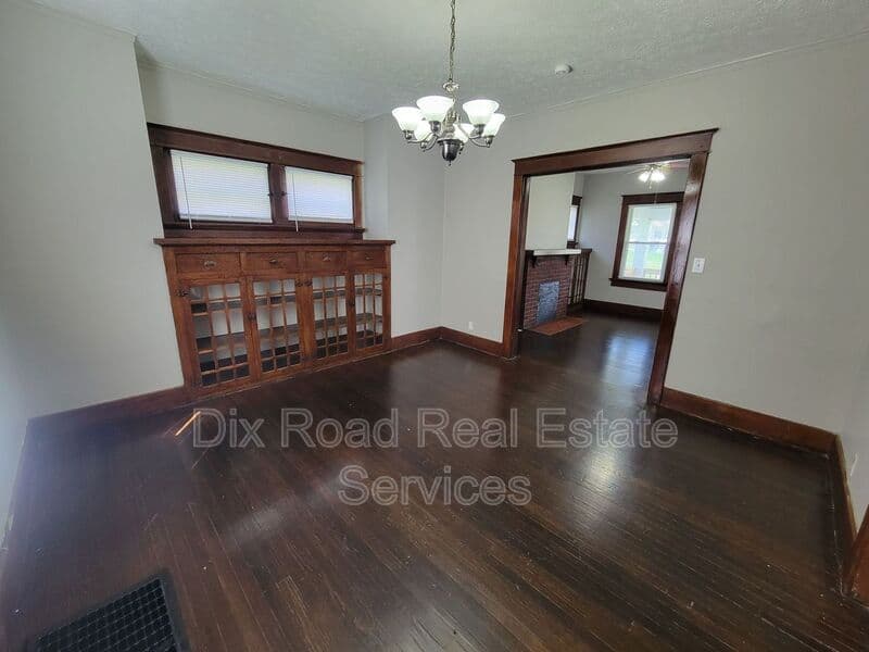 Dayton House: 604 Cambridge Avenue