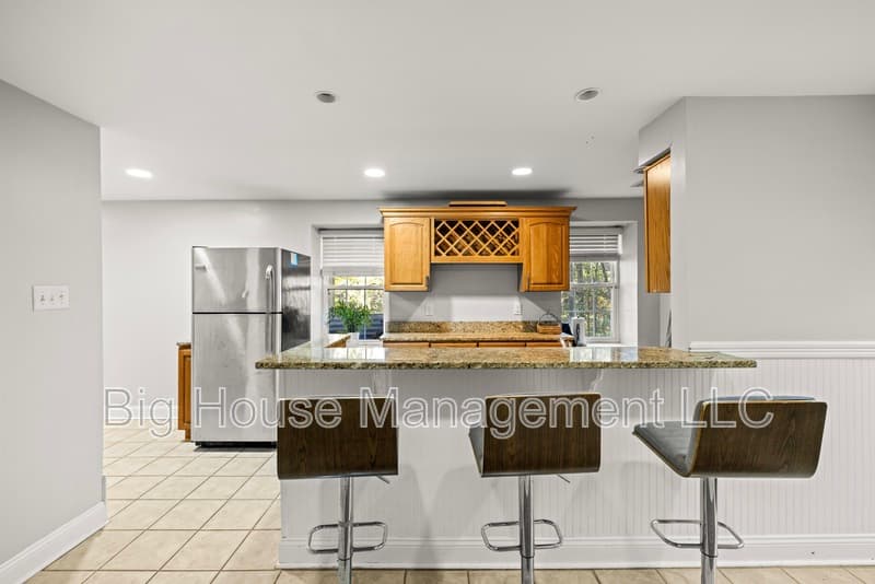 Sterling House: 47284 Grandview Pl