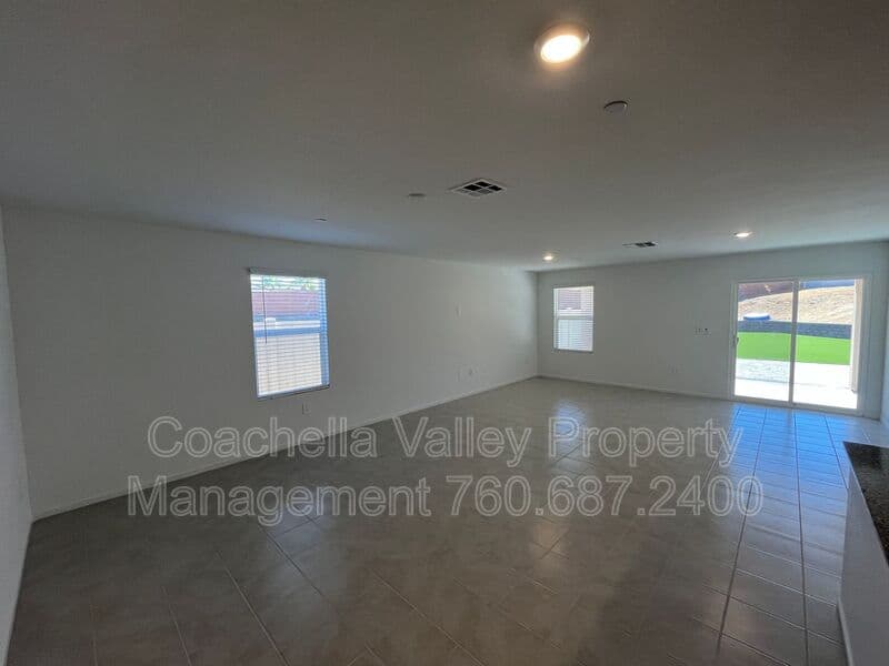 Indio House: 79225 Valor Ln
