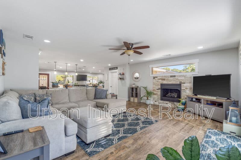 Fort Walton Beach House: 708 Marcia Circle