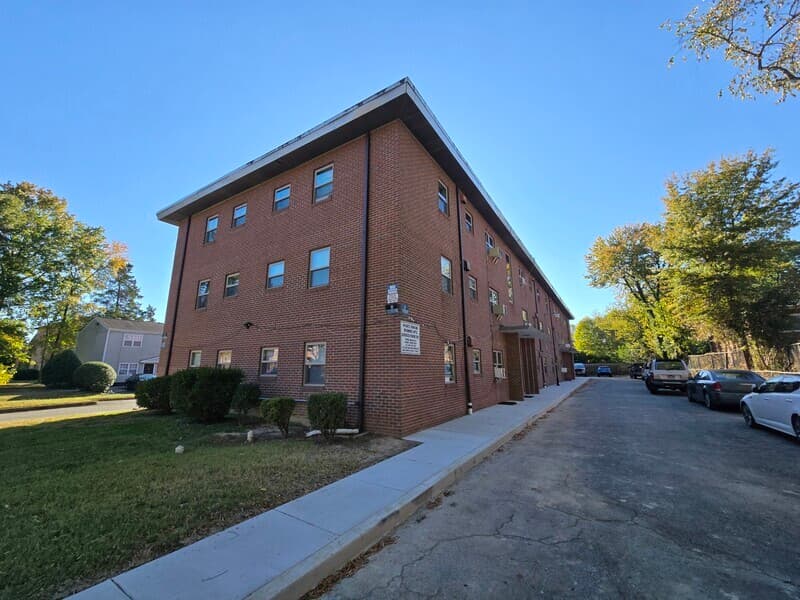 Richmond Condo: 3916 Chamberlayne Ave