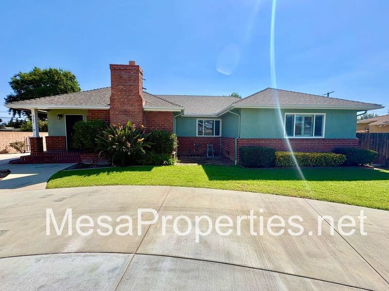 La Verne House: 2704 Park Ave