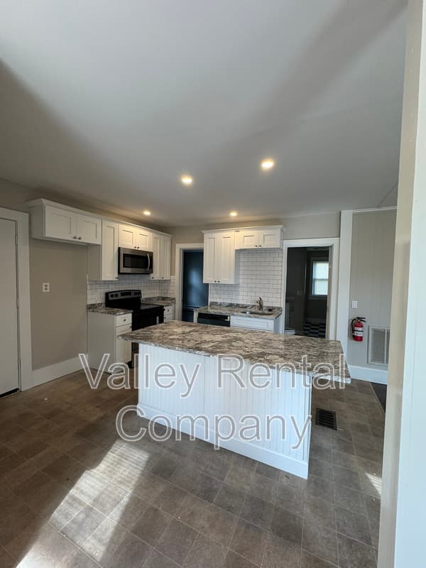 Northampton Condo: 20 Orchard Street - 2