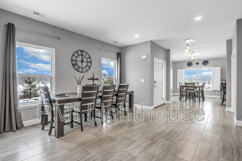 Coram Townhome: 25 Willow Drive