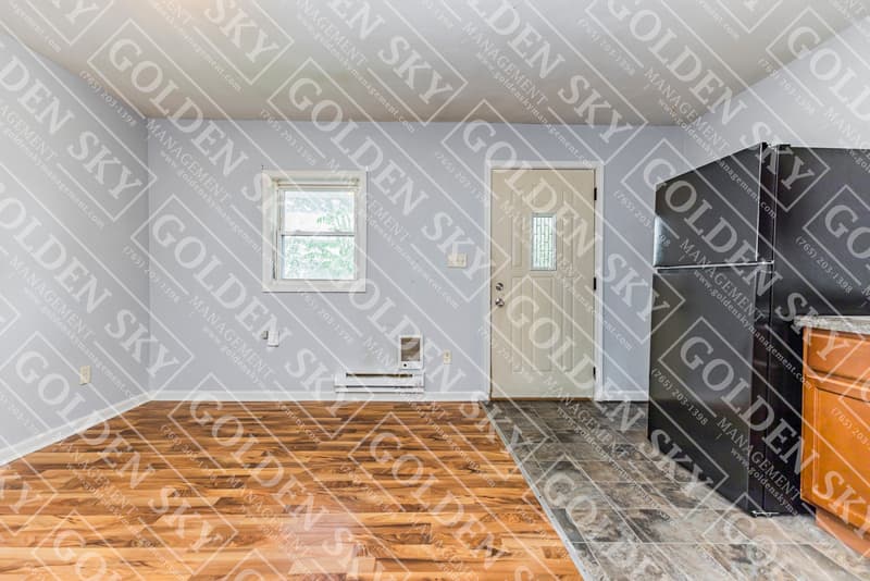 New Castle Condo: 2404 State Street - 3