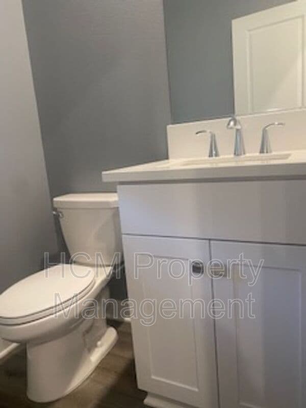 Lake Forest House: 437 Palermo