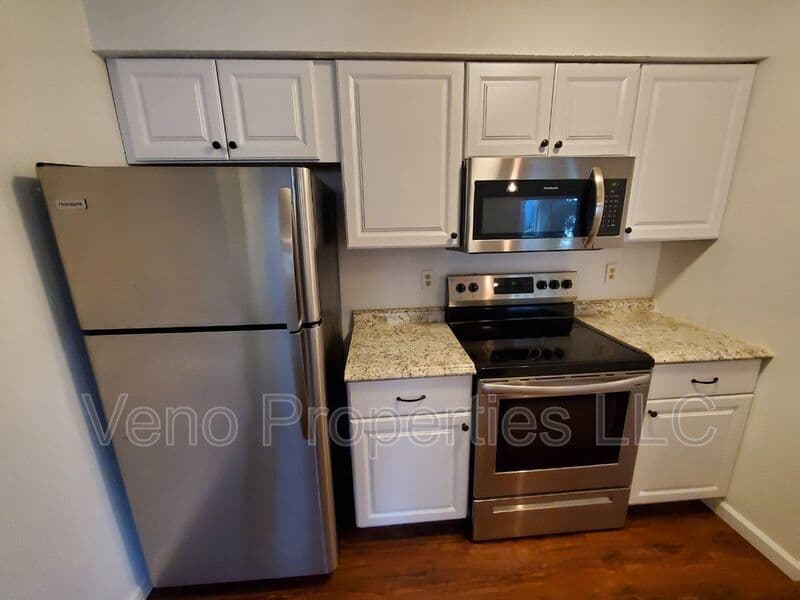 Clifton Park House: 111 Yorktown Dr.