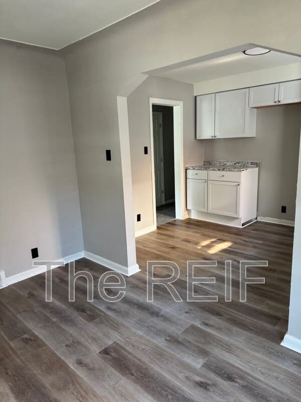 Detroit House: 13137 Elmdale Street