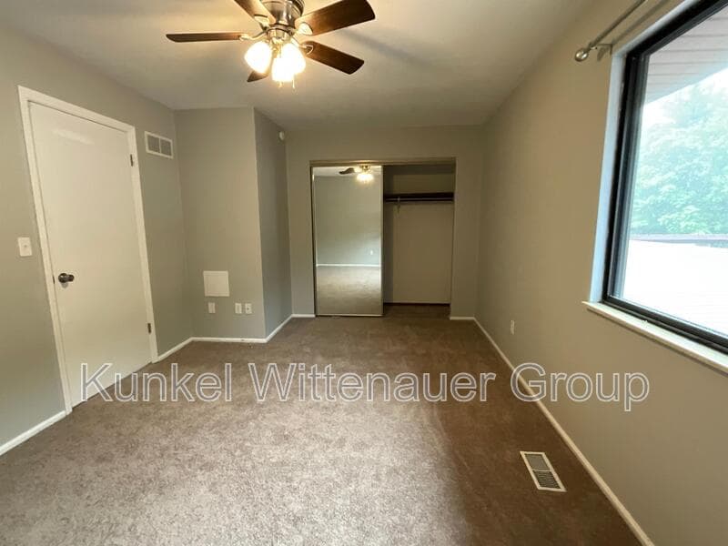 O'Fallon House: 932 Maces Grove
