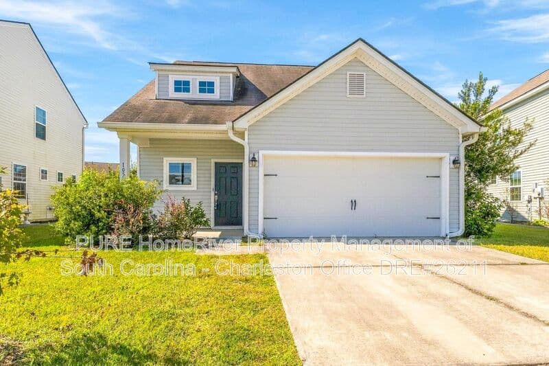 Goose Creek House: 105 Sequoia Ln