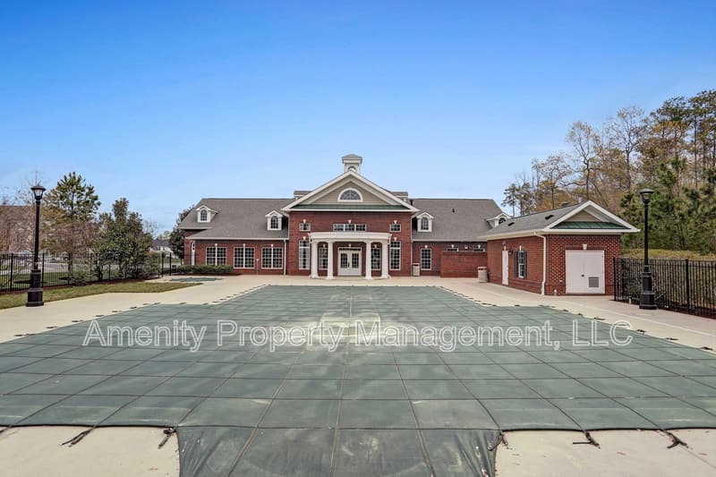 Williamsburg Townhome: 109 Bigler Drive