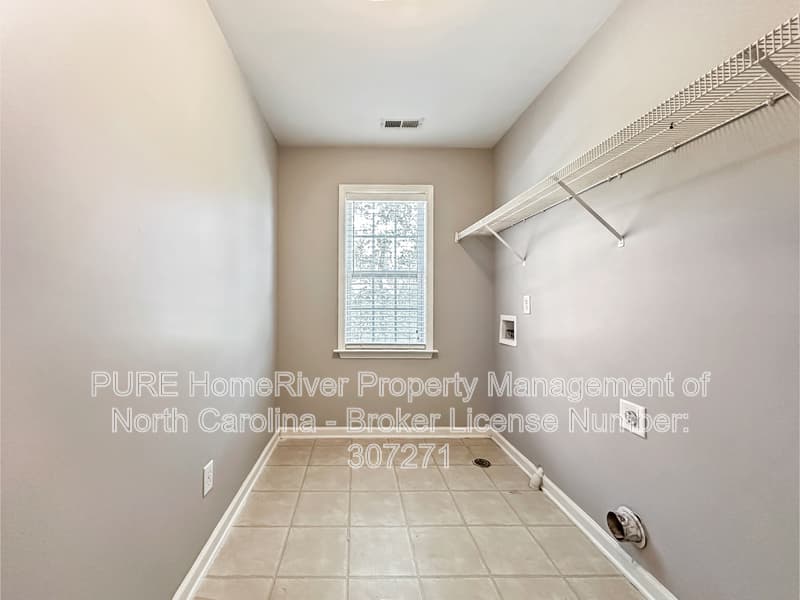 Clayton House: 384 Santa Gertrudis Dr