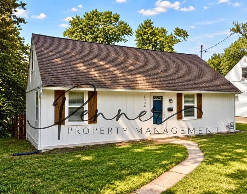 Kansas City House: 8446 Oak St