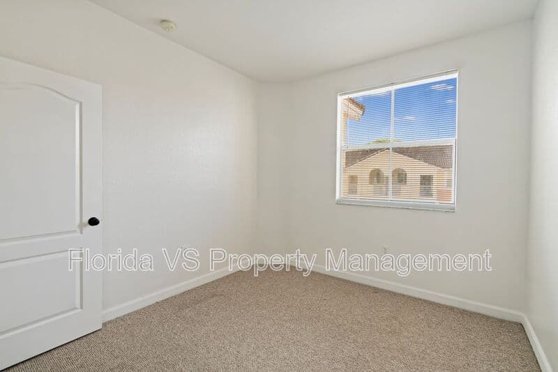 Homestead Condo: 1663 SE 29 st.