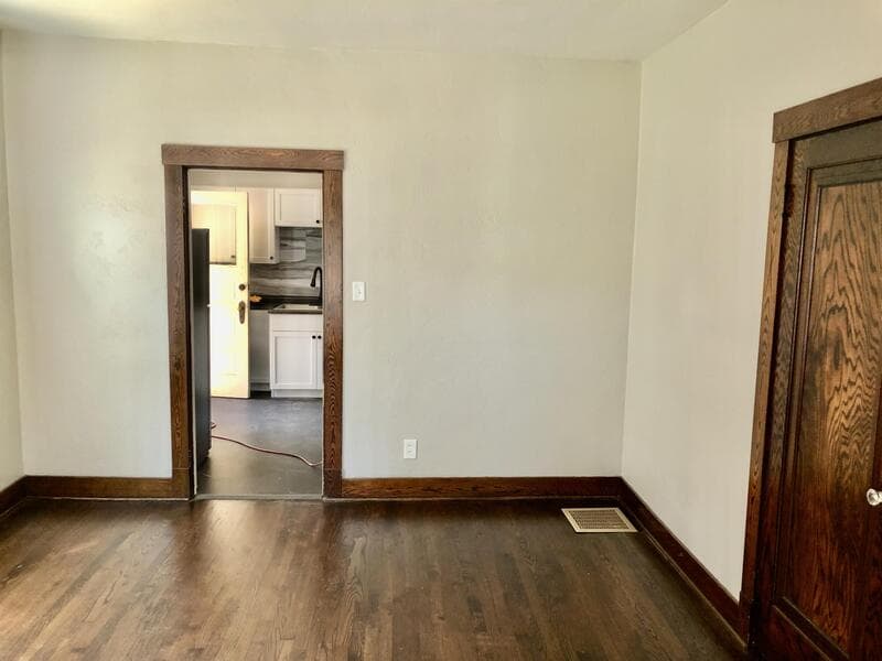 Manitowoc Condo: 722 South 22nd Street - Lower