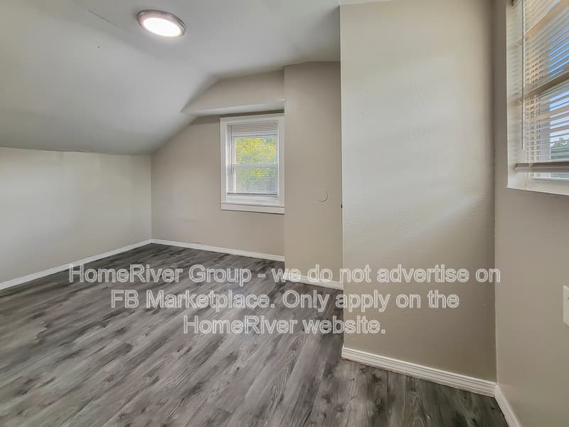 Saint Louis House: 10026 Viscount Dr