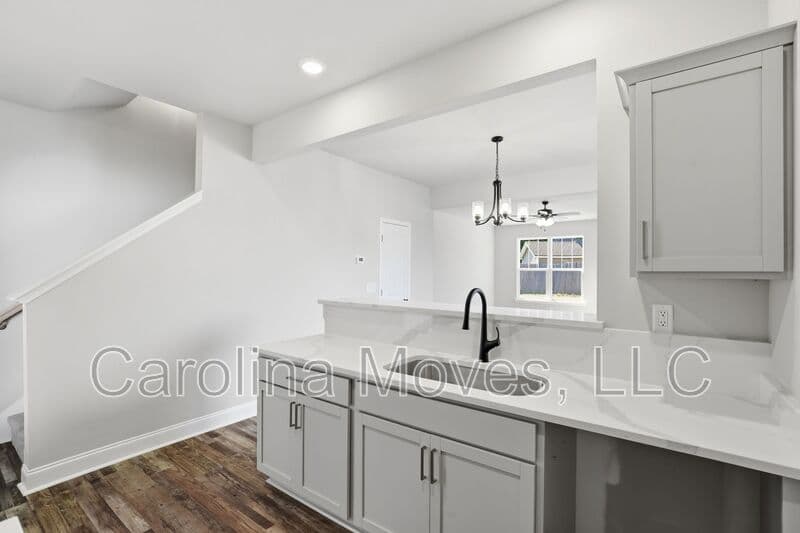 Greenville Townhome: 19A Scott St.