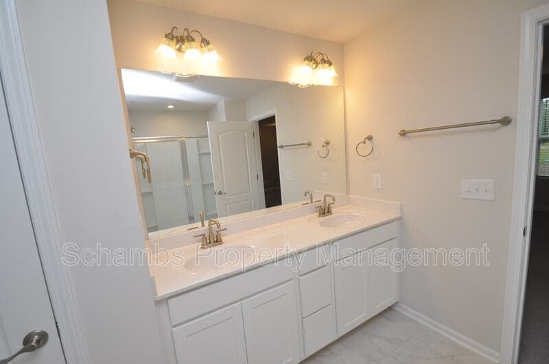 Apex Townhome: 1107 Doe Blossom Ln