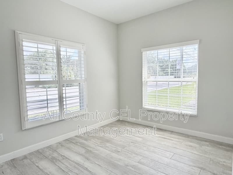 Orlando House: 2408 Corrine Drive