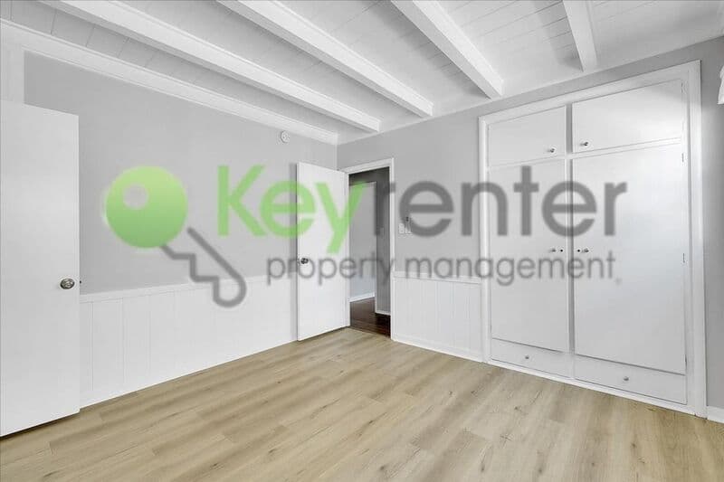 Sacramento House: 2169 Perkins Way