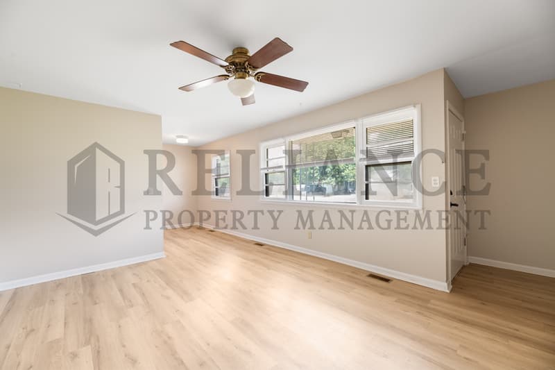 Haysville House: 301 Lamar Court