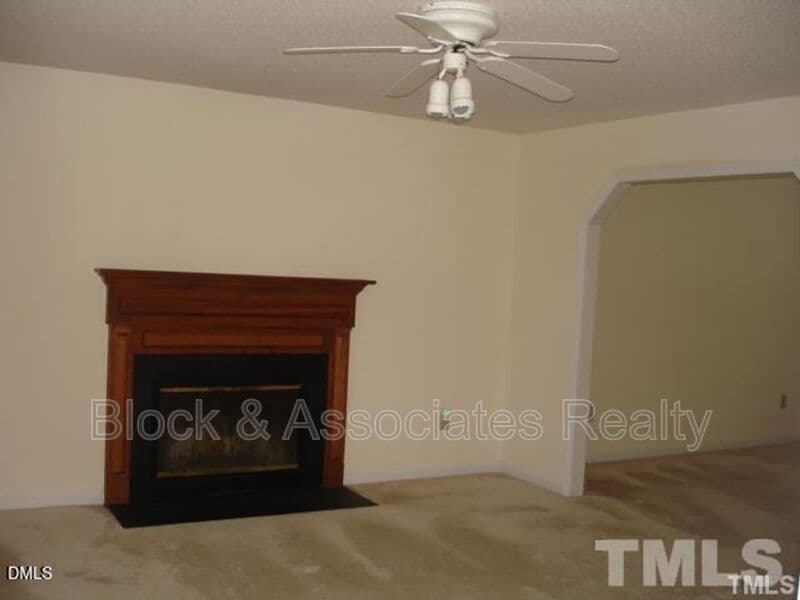 Cary House: 311 Wax Myrtle Ct.