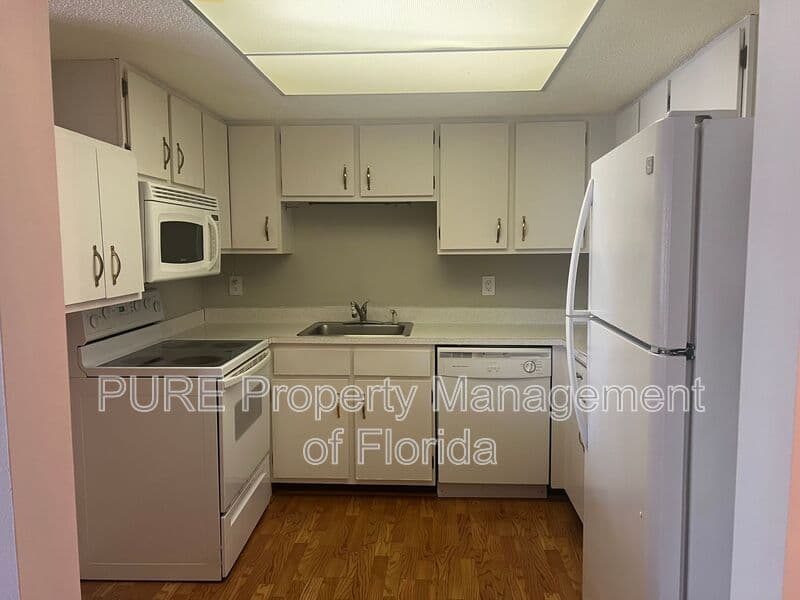 Ocala House: 549 Fairways Drive