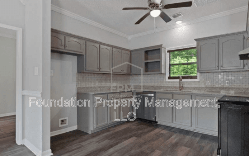 Hernando House: 2701 College Street