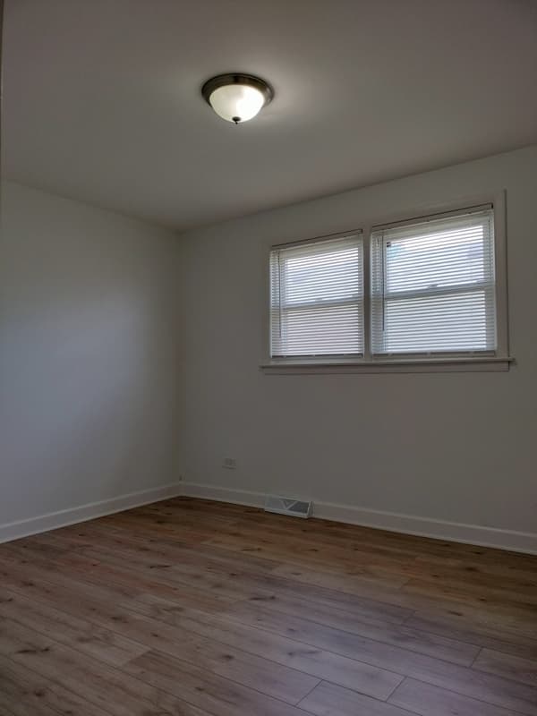 Chicago Condo: 7910 South Muskegon Avenue - 1