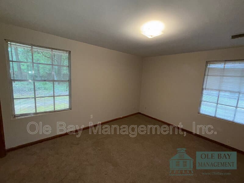 Mobile House: 2508 Daniels Rd W