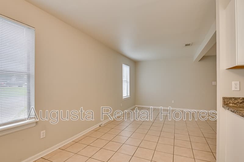 North Augusta Condo: 169 Chalet North Court