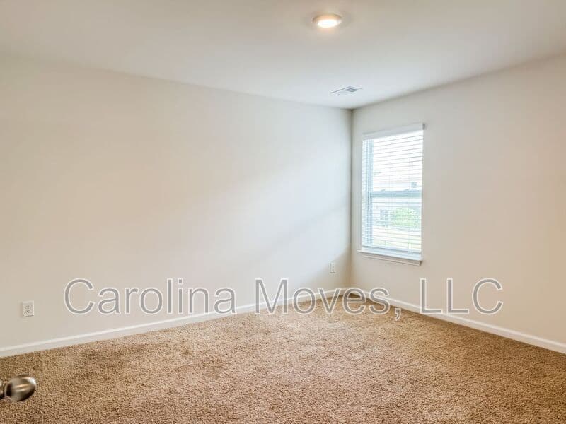 Greer House: 6 Corbel Dr