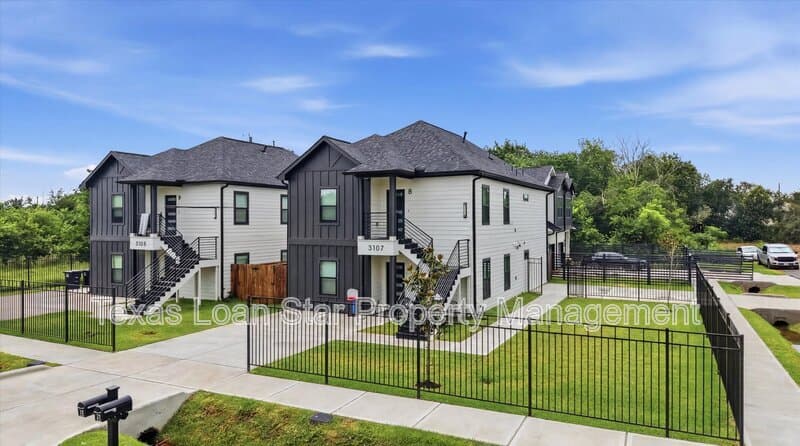 Houston Condo: 3107 Grassmere St