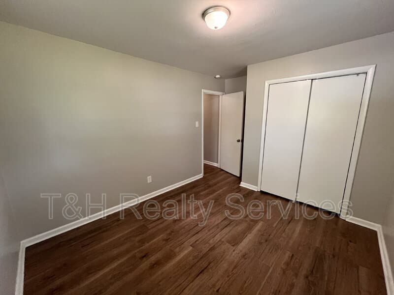 Indianapolis Condo: 2601 East Bradbury Avenue