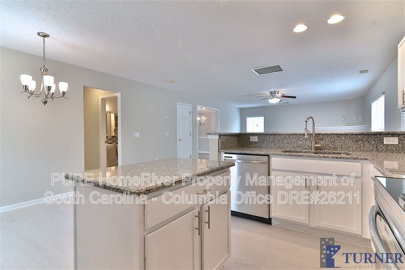 Chapin House: 125 Baltic Ct