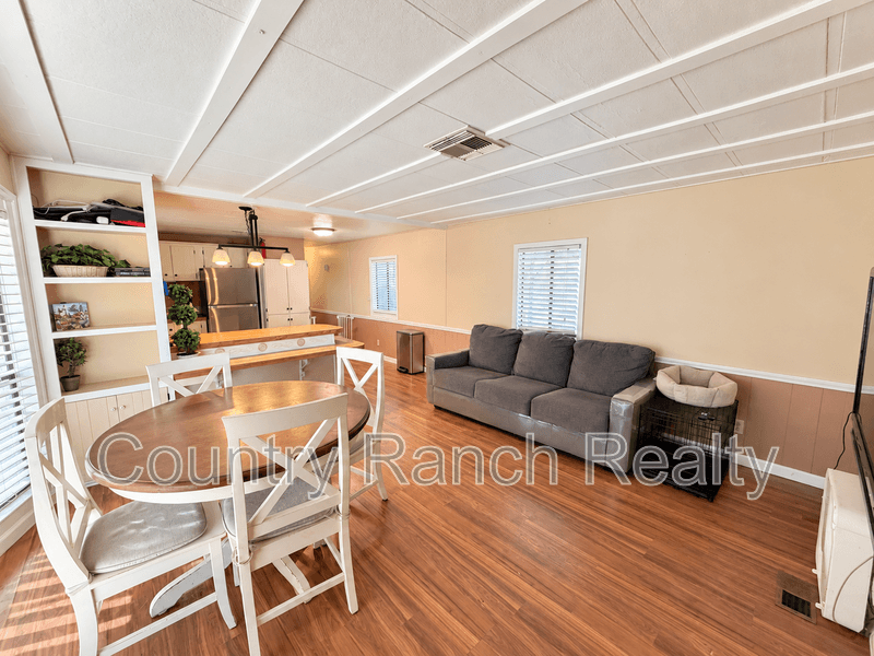 Bullhead City House: 1635 Yale Drive