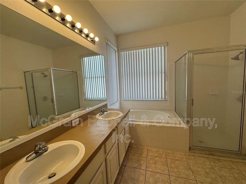 Plant City House: 1753 BROOKSTONE WAY