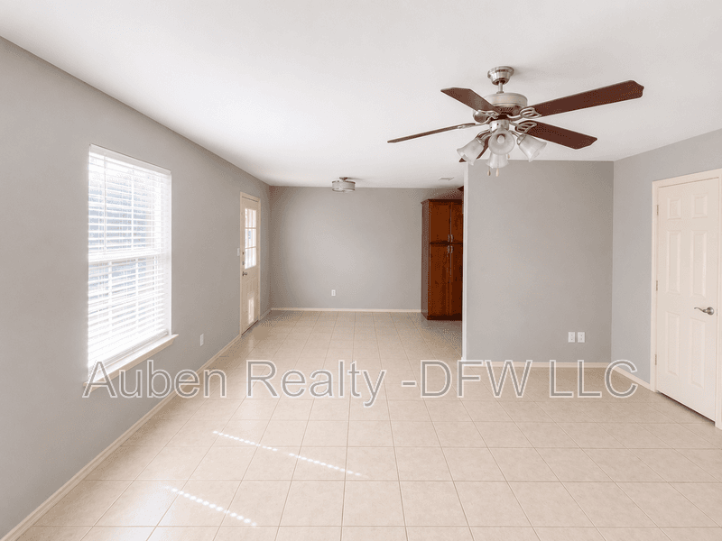 Princeton House: 1109 Parkway Trail