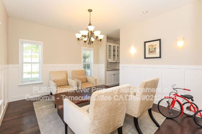 Murrieta House: 36475 Avenida La Cresta