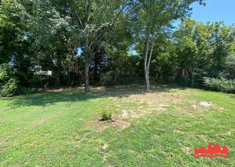 Horn Lake House: 5870 Jackson Dr