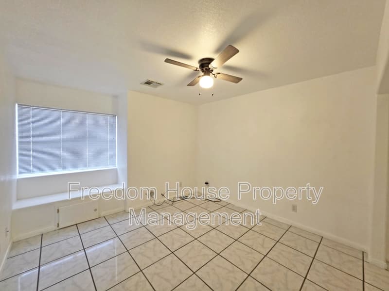 Pahrump House: 2060 River Plate Drive